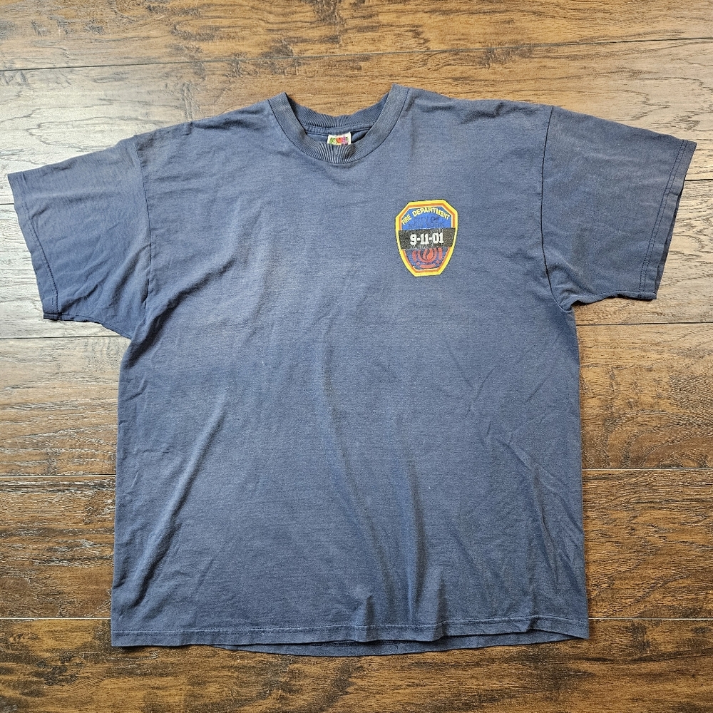 Vintage Y2K FDNY New York Fire Department Commemorative T-shirt 9/11 Navy XXL